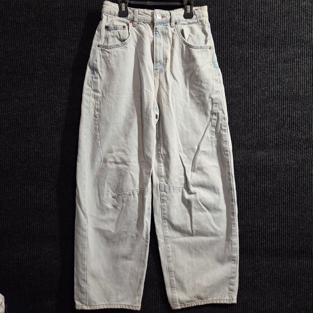 BDG Urban Outfitters Logan Buckle Baggy Barrel Jeans Light Wash W28 L28